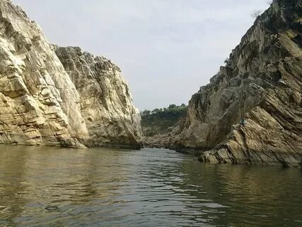 Marble Rocks Bhedaghat